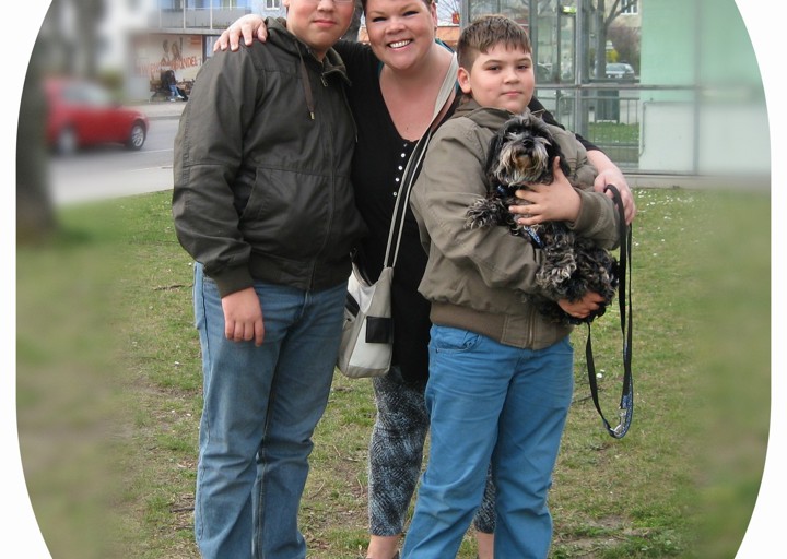 happy_1395177983ACA_Family 03.jpg